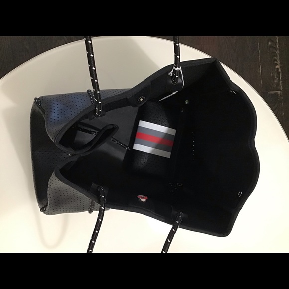 Chasing Portland Neoprene Tote - Picture 6 of 7